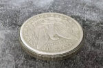 Четыре монеты в одну (монета и три шелла) Four in One Morgan Dollar Set by J.C Magic — изображение 2