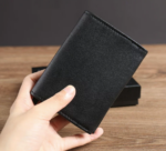 Горящая карта из кошелька Pyro wallet — изображение 2